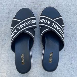 Michael Kors Wedges criss cross slippers